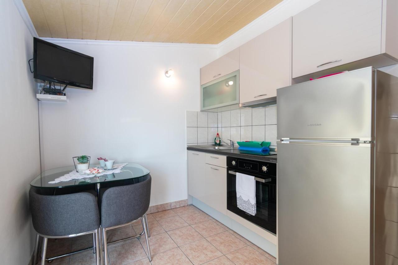Apartment Mandre 4093B Exterior foto